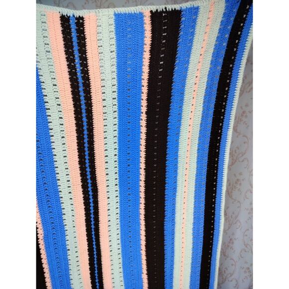 Handmade 52x39 Inches Multicolor Stripe Reversible Crochet Throw/Blanket - Picture 12 of 16